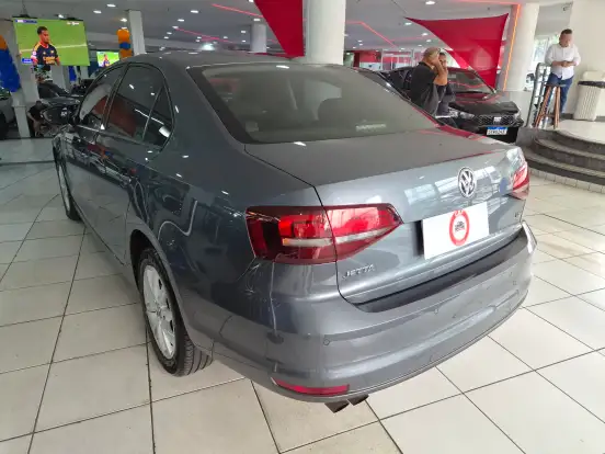 VOLKSWAGEN-JETTA-1.4 16V TSI TRENDLINE GASOLINA 4P TIPTRONIC VOLKSWAGEN-JETTA-2016