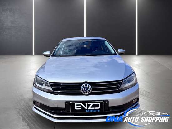 VOLKSWAGEN-JETTA-2015