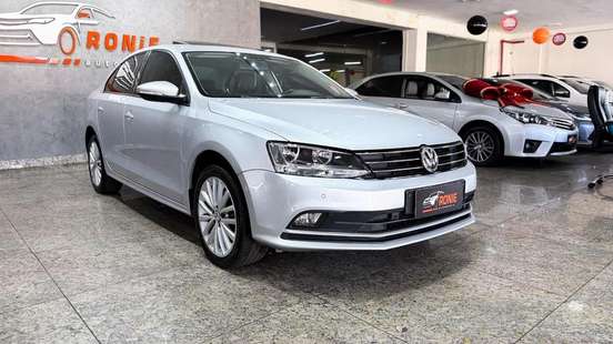 VOLKSWAGEN-JETTA-2015