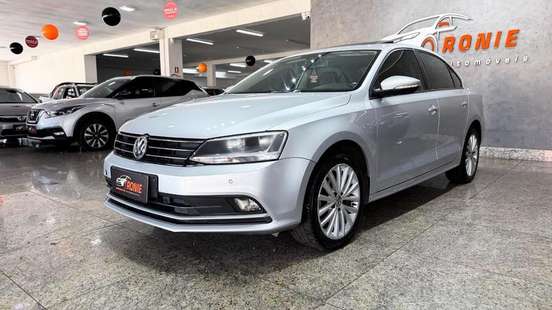 VOLKSWAGEN-JETTA-2015
