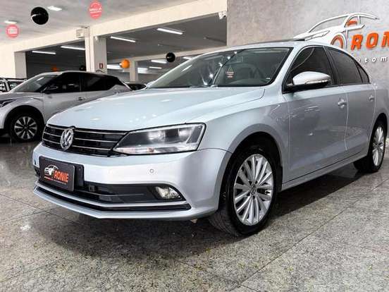 VOLKSWAGEN-JETTA-1.4 16V TSI COMFORTLINE GASOLINA 4P TIPTRONIC VOLKSWAGEN-JETTA-2015