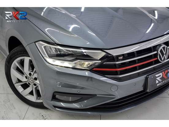 VOLKSWAGEN-JETTA-1.4 250 TSI TOTAL FLEX COMFORTLINE TIPTRONIC VOLKSWAGEN-JETTA-2018