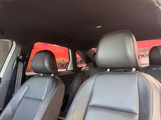 VOLKSWAGEN-JETTA-1.4 250 TSI TOTAL FLEX R-LINE TIPTRONIC VOLKSWAGEN-JETTA-2018