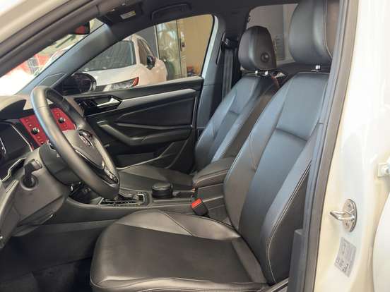 VOLKSWAGEN-JETTA-1.4 250 TSI TOTAL FLEX R-LINE TIPTRONIC VOLKSWAGEN-JETTA-2018