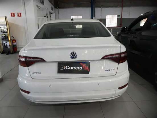 VOLKSWAGEN-JETTA-2018