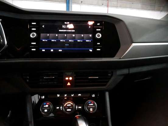 VOLKSWAGEN-JETTA-1.4 250 TSI TOTAL FLEX TIPTRONIC VOLKSWAGEN-JETTA-2018