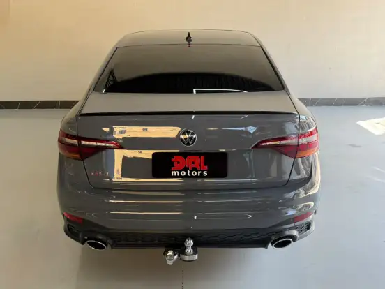 VOLKSWAGEN-JETTA-2024