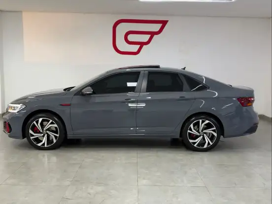 VOLKSWAGEN-JETTA-2023