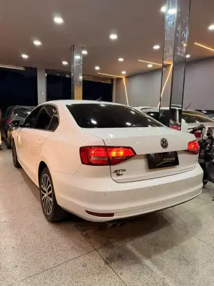 VOLKSWAGEN-JETTA-2015