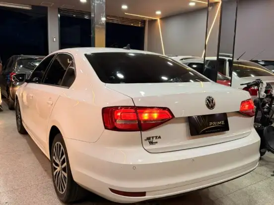 VOLKSWAGEN-JETTA-2.0 COMFORTLINE FLEX 4P TIPTRONIC VOLKSWAGEN-JETTA-2015