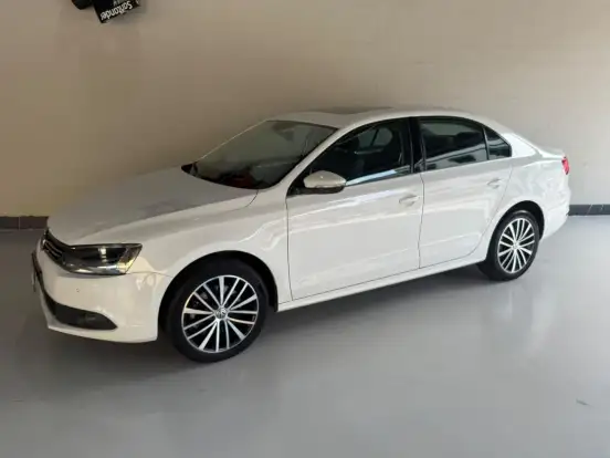 VOLKSWAGEN-JETTA-2.0 TSI HIGHLINE 211CV GASOLINA 4P TIPTRONIC VOLKSWAGEN-JETTA-2014