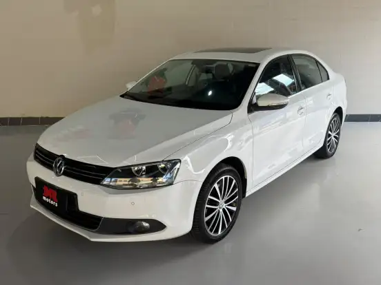 VOLKSWAGEN-JETTA-2.0 TSI HIGHLINE 211CV GASOLINA 4P TIPTRONIC VOLKSWAGEN-JETTA-2014