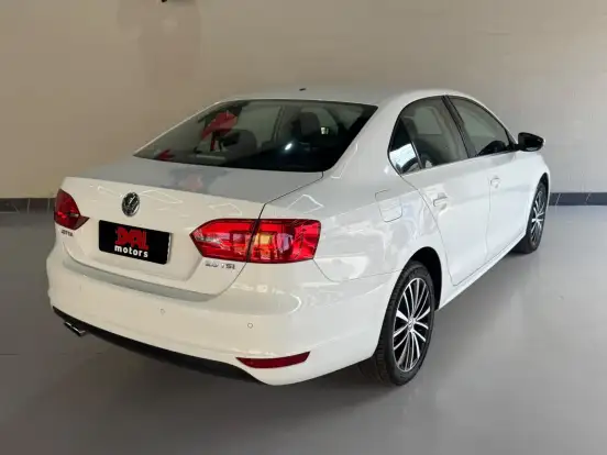 VOLKSWAGEN-JETTA-2.0 TSI HIGHLINE 211CV GASOLINA 4P TIPTRONIC VOLKSWAGEN-JETTA-2014
