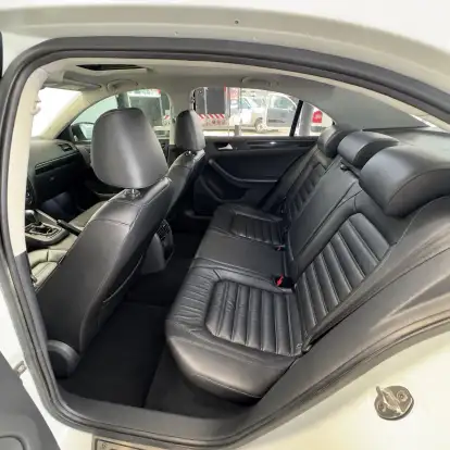 VOLKSWAGEN-JETTA-2016