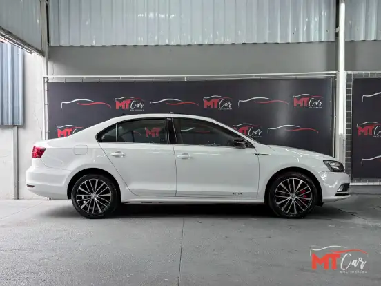 VOLKSWAGEN-JETTA-2.0 TSI HIGHLINE 211CV GASOLINA 4P TIPTRONIC VOLKSWAGEN-JETTA-2017