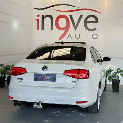 VOLKSWAGEN-JETTA-2015