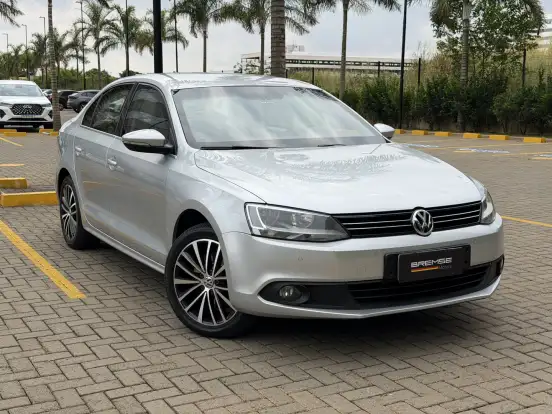 VOLKSWAGEN-JETTA-2.0 TSI HIGHLINE 211CV GASOLINA 4P TIPTRONIC VOLKSWAGEN-JETTA-2014