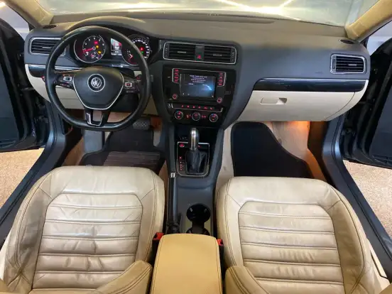 VOLKSWAGEN-JETTA-2016