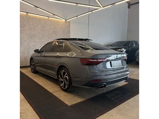 VOLKSWAGEN-JETTA-2024