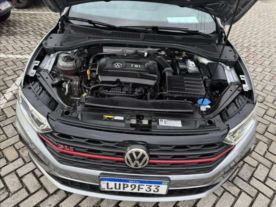 VOLKSWAGEN-JETTA-2019