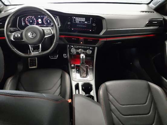 VOLKSWAGEN-JETTA-2021