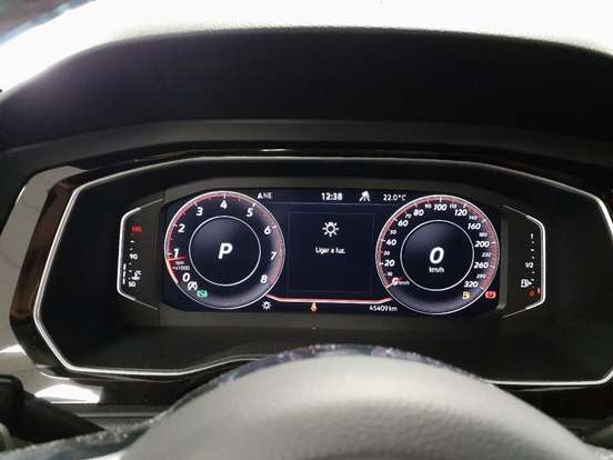 VOLKSWAGEN-JETTA-2021