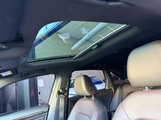 VOLKSWAGEN-JETTA-2023