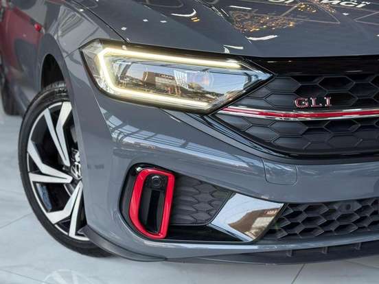 VOLKSWAGEN-JETTA-2023