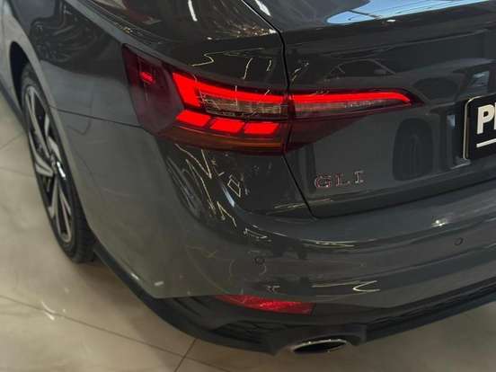 VOLKSWAGEN-JETTA-2023