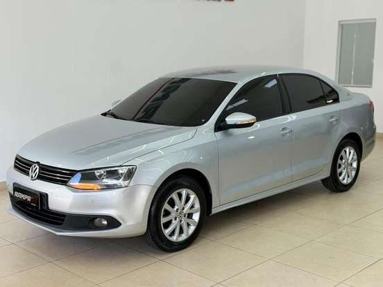 VOLKSWAGEN-JETTA-2.0 COMFORTLINE FLEX 4P TIPTRONIC VOLKSWAGEN-JETTA-2013