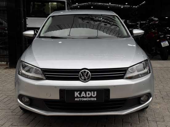 VOLKSWAGEN-JETTA-2014
