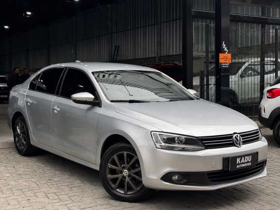 VOLKSWAGEN-JETTA-2.0 COMFORTLINE FLEX 4P TIPTRONIC VOLKSWAGEN-JETTA-2014
