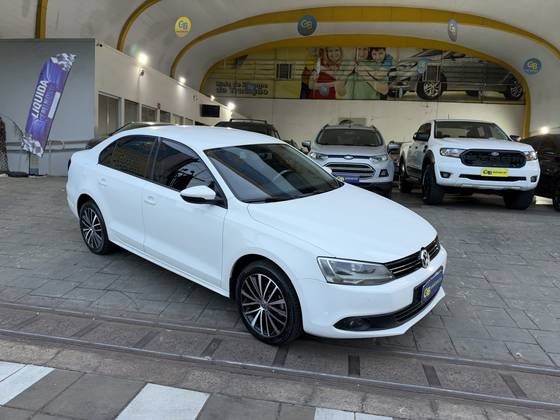 VOLKSWAGEN JETTA 2.0 COMFORTLINE FLEX 4P TIPTRONIC