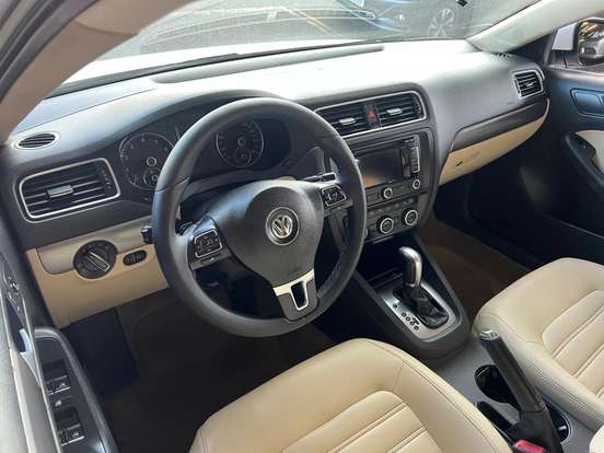 VOLKSWAGEN-JETTA-2.0 TSI HIGHLINE 211CV GASOLINA 4P TIPTRONIC VOLKSWAGEN-JETTA-2014