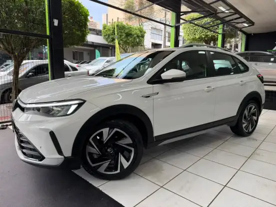 VOLKSWAGEN-NIVUS-1.0 200 TSI TOTAL FLEX HIGHLINE AUTOMÁTICO VOLKSWAGEN-NIVUS-2025
