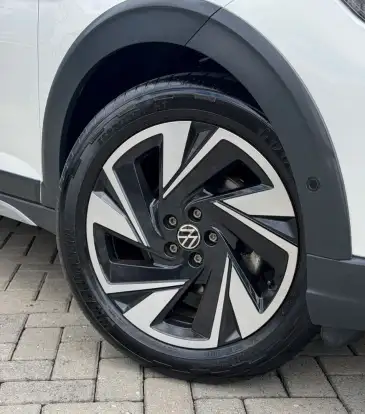 VOLKSWAGEN-NIVUS-1.0 200 TSI TOTAL FLEX HIGHLINE AUTOMÁTICO VOLKSWAGEN-NIVUS-2025