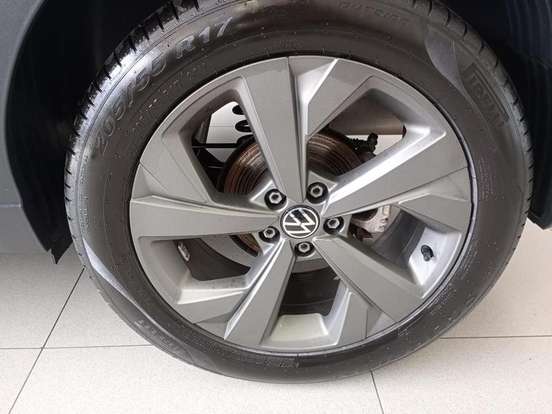 VOLKSWAGEN-NIVUS-1.0 200 TSI TOTAL FLEX COMFORTLINE AUTOMÁTICO VOLKSWAGEN-NIVUS-2025