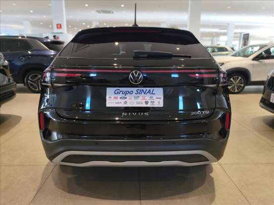 VOLKSWAGEN-NIVUS-1.0 200 TSI TOTAL FLEX HIGHLINE AUTOMÁTICO VOLKSWAGEN-NIVUS-2025