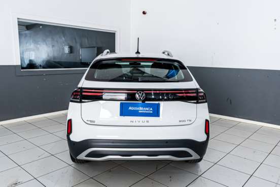 VOLKSWAGEN-NIVUS-1.0 200 TSI TOTAL FLEX HIGHLINE AUTOMÁTICO VOLKSWAGEN-NIVUS-2025