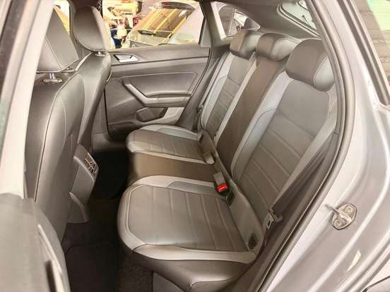 VOLKSWAGEN-NIVUS-1.0 200 TSI TOTAL FLEX HIGHLINE AUTOMÁTICO VOLKSWAGEN-NIVUS-2023
