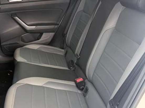 VOLKSWAGEN-NIVUS-1.0 200 TSI TOTAL FLEX HIGHLINE AUTOMÁTICO VOLKSWAGEN-NIVUS-2023