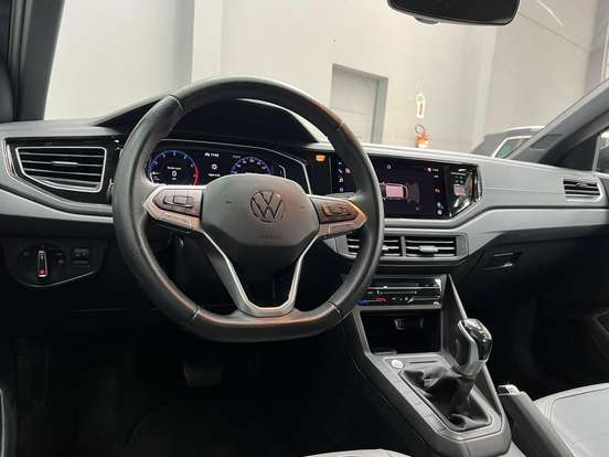 VOLKSWAGEN-NIVUS-1.0 200 TSI TOTAL FLEX HIGHLINE AUTOMÁTICO VOLKSWAGEN-NIVUS-2024