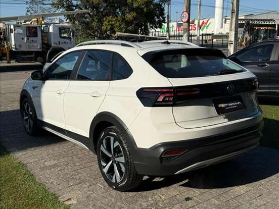 VOLKSWAGEN-NIVUS-1.0 200 TSI TOTAL FLEX HIGHLINE AUTOMÁTICO VOLKSWAGEN-NIVUS-2023