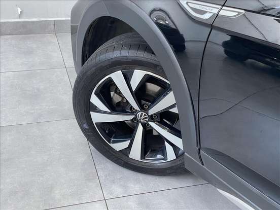 VOLKSWAGEN-NIVUS-1.0 200 TSI TOTAL FLEX HIGHLINE AUTOMÁTICO VOLKSWAGEN-NIVUS-2023