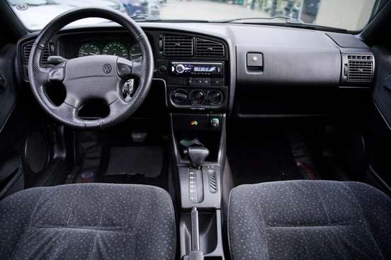 VOLKSWAGEN-PASSAT-2.0 GL VARIANT 8V GASOLINA 4P MANUAL VOLKSWAGEN-PASSAT-1996