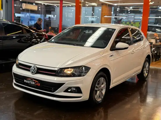 VOLKSWAGEN-POLO-2020