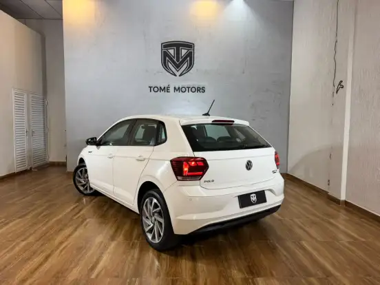 VOLKSWAGEN-POLO-2019
