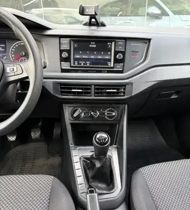 VOLKSWAGEN-POLO-1.0 MPI TOTAL FLEX MANUAL VOLKSWAGEN-POLO-2019