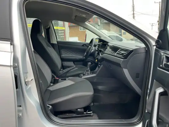 VOLKSWAGEN-POLO-2025