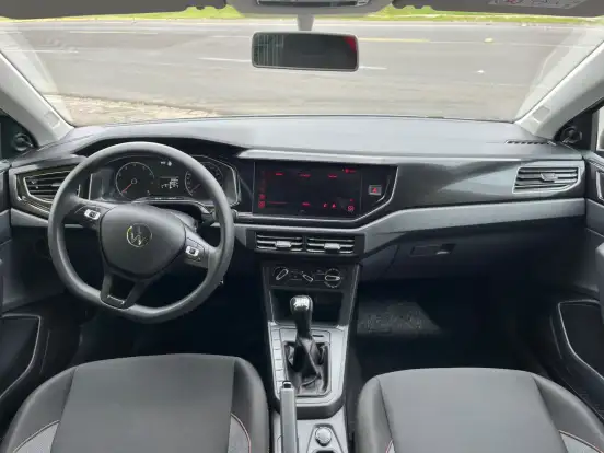 VOLKSWAGEN-POLO-2025